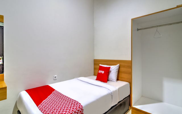 OYO 3346 Rukos Colombus G5