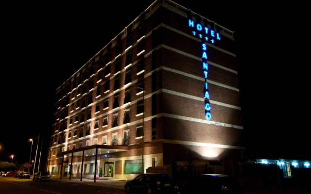 Hotel Santiago de León