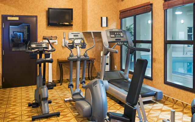 Holiday Inn Express & Suites Grande Prairie by IHG