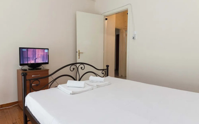 City Center Simple Apartment Stay