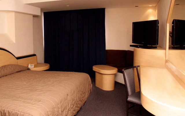 Portonovo Hotel & Suites