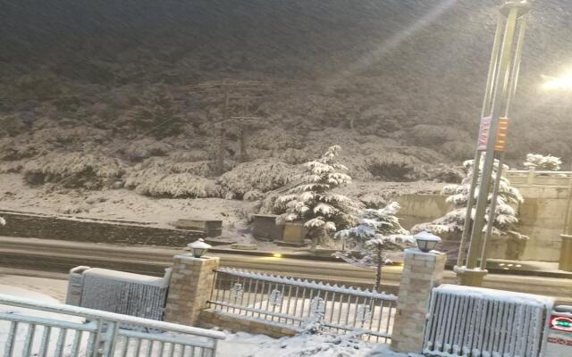 James Joyce Coffetel·Kangding Ganzi Tibetan Autonomous Prefecture Court