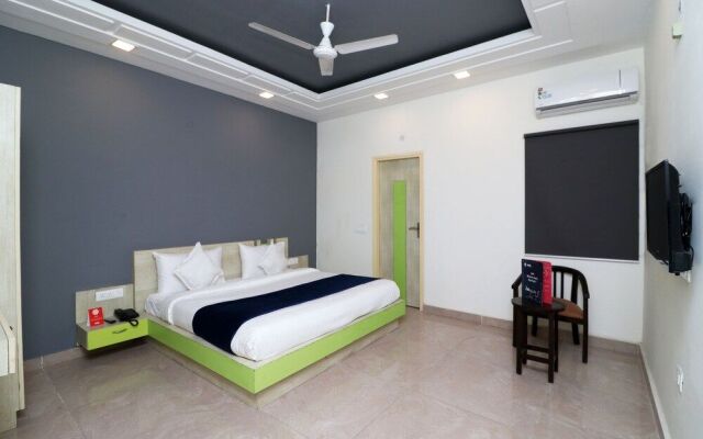 OYO 10668 Hotel Viditva 3