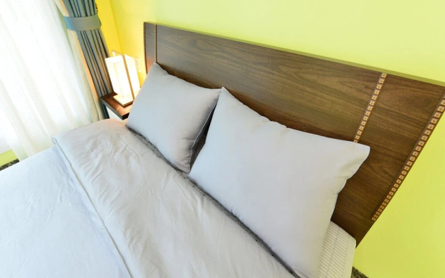 Funnymungmung Galaxy House