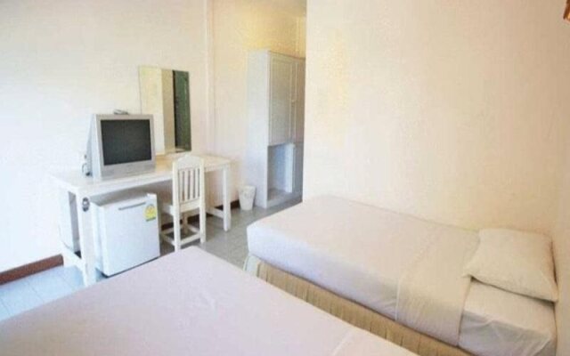 Chom Tawan Resort