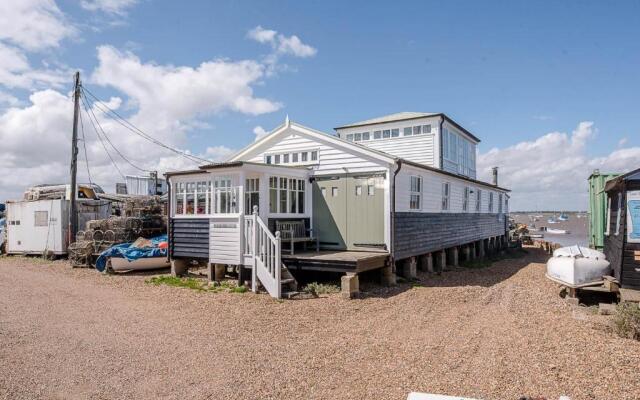 The Boathouse Felixstowe Ferry Air Manage Suffolk