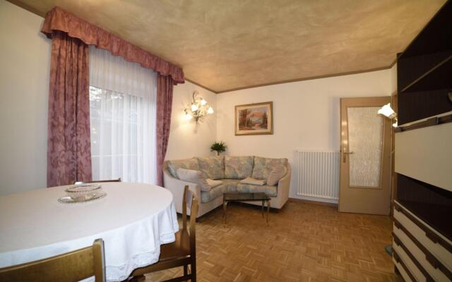 BERTA - large four-room apartment - 022036-AT-907457-445 BERTA