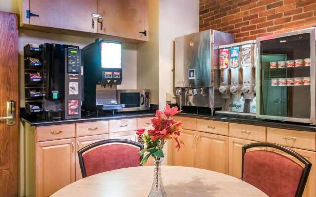 Econo Lodge Manchester