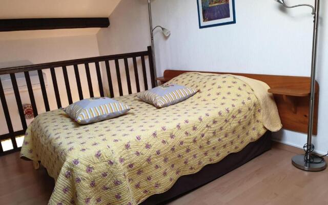 Studio Mezzanine vue port et mer