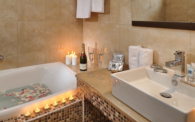 The Noverian Scenic Crete Hilltop Villa Resort & Spa