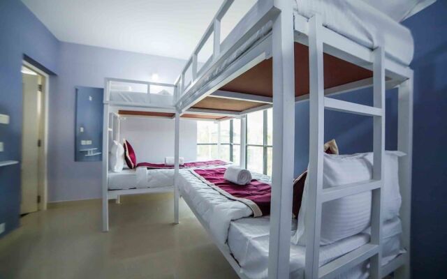 Ambalath Maple Leaves - Hostel