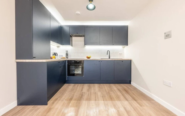 Luxurious 2 Bed Central Cardiff Free EV Charge