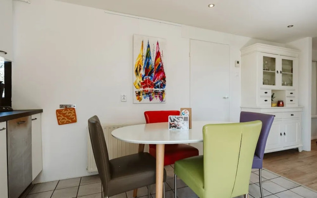 Bungalow on Holiday Park De Klepperstee Ouddorp