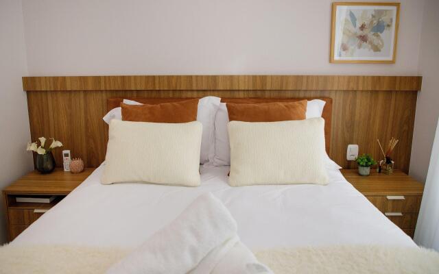 304/2 apto com piscina aquecida