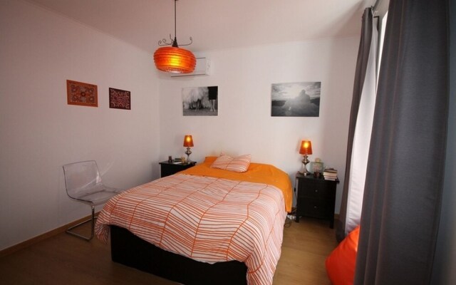 35 Penha de Franca Apartment