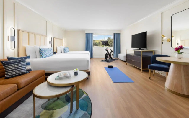 Country Inn & Suites By Carlson Calabasas