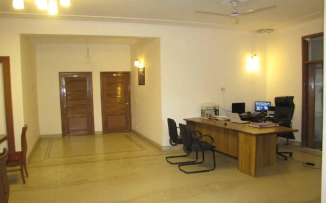 OYO Rooms Greater Noida Delta-3