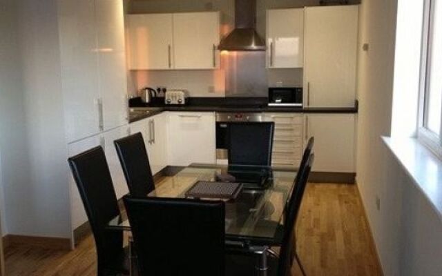 Pinnacle Apartments Central