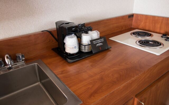 Empieria High Sierra Hotel