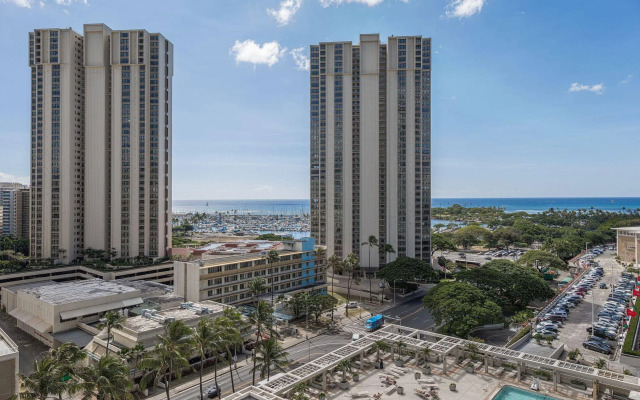 Ala Moana Hotelcondo by Luana Vacation Rental