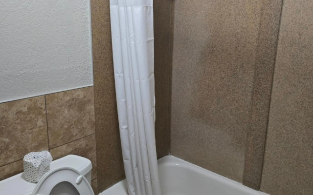 Motel 6 Raleigh, NC – Downtown South