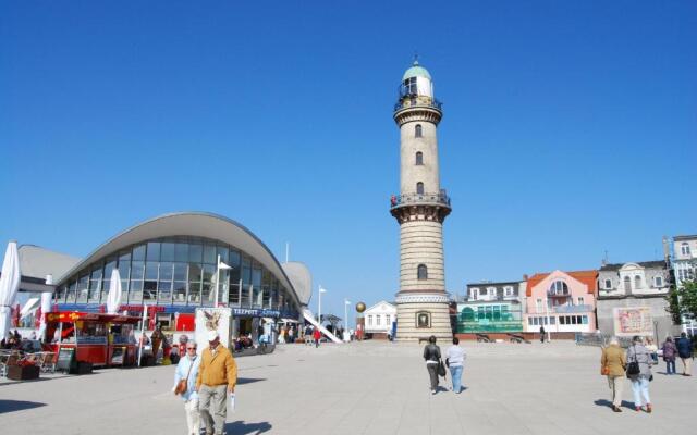 Ferienwohnung Warnemünde in der Stadtvilla L (TD)