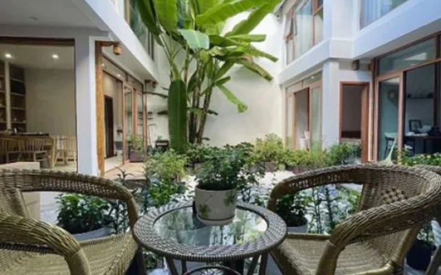 Tengchong Suxin Little Garden Inn（Airport Pick-up)