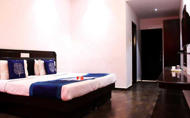 OYO Rooms Court Circler