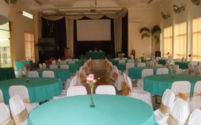 Permata Land Hotel & Resort