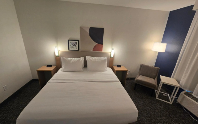 Spark by Hilton Selma