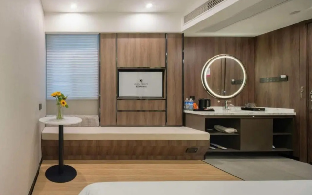 Rezen Select Hotel ( Olympic Sports Center Financial City)