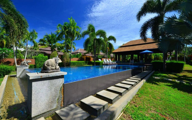 Naiharn Garden Villa