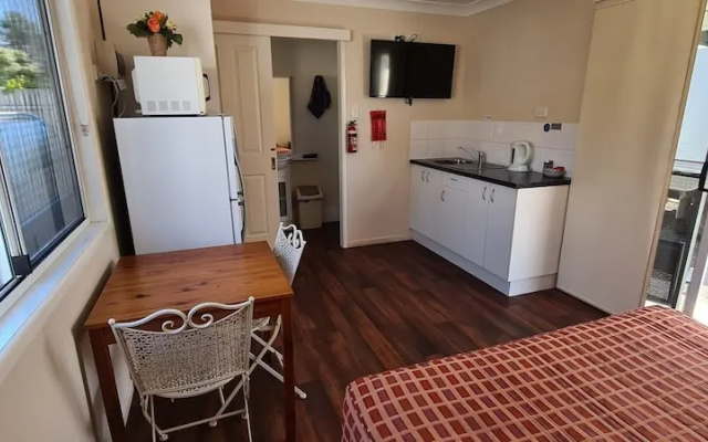 Rivergums Caravan Park – Kitchen – Goondiwindi
