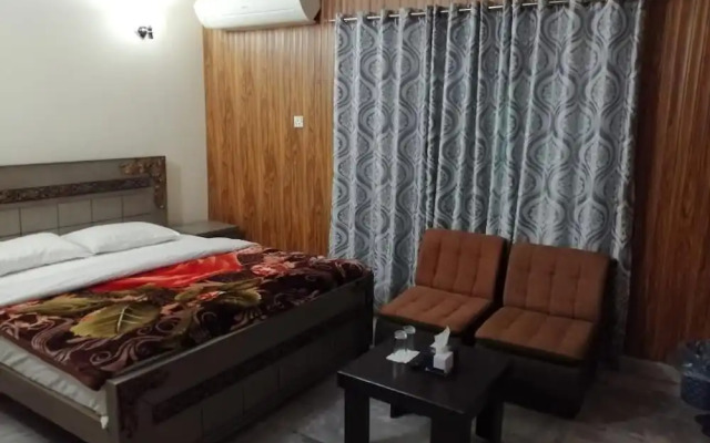 Star Hotel Lahore