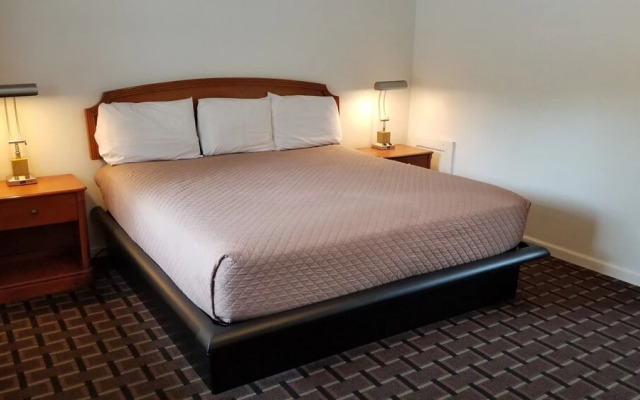 Budget Inn Breezewood