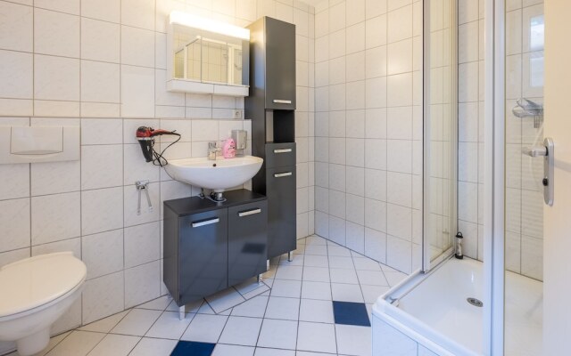 Awad‘s White Apartment