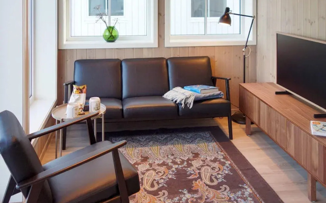 6 Person Holiday Home in Averoy