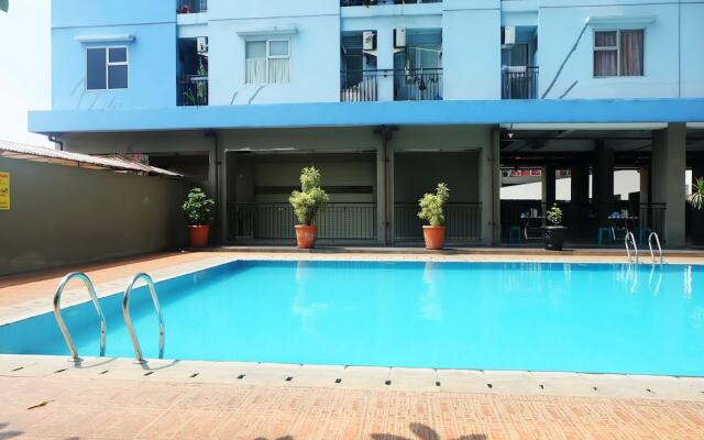 Simply Minimalist Studio at Green Park View Apartment