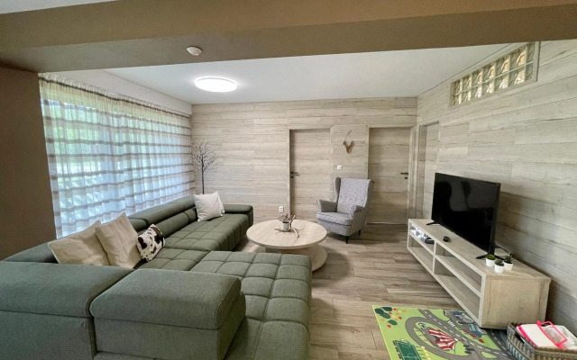 MJ Apartments Panorama