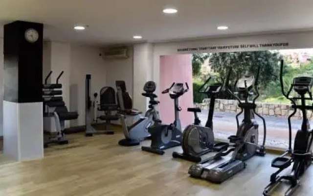 Apartment Urb. La Mairena Blq 3, 33A