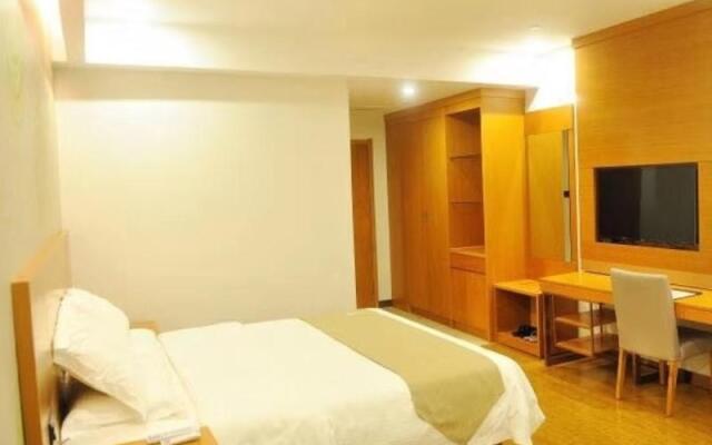 GreenTree Inn Zhenjiang Dagang New District Tonggang Road Butterfly Square