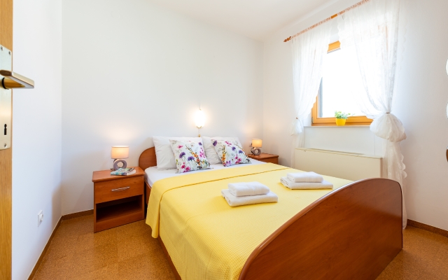 Cina Apartments