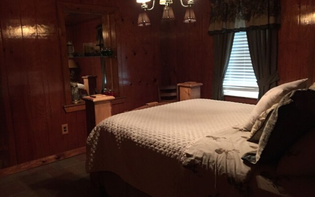 Whip Or Wheel Cabins