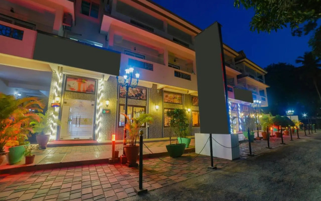 The Avenue Orlim