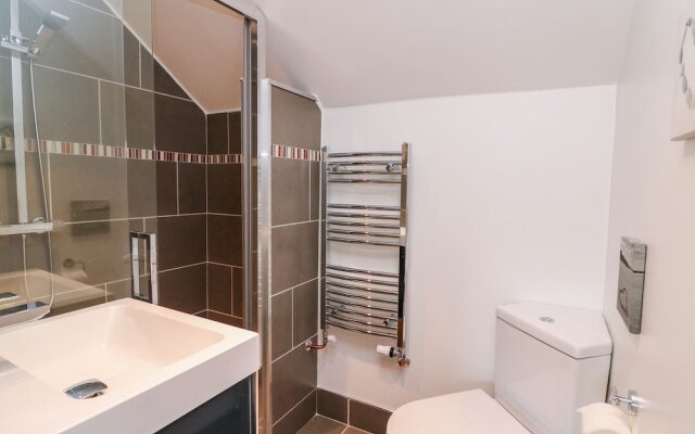 1 Poplar Terrace