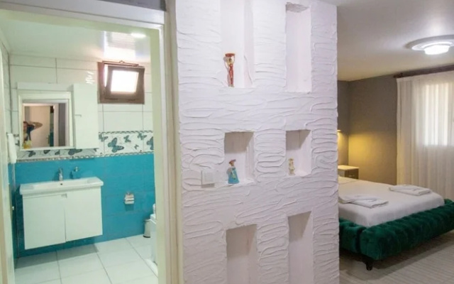 Relish Villalari   (Limited Hours Front Desk  Need To Contact Property In Advance)