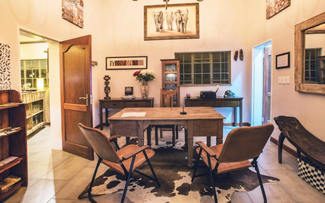 Monkey Thorn Guest Lodge