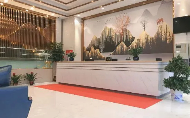 Haitianhui Intelligent Hotel (Ji'an Railway Station)