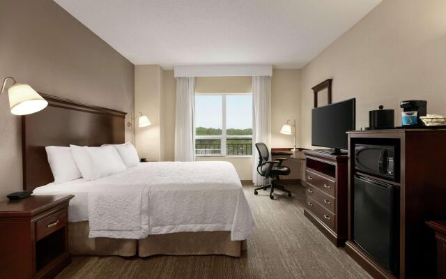 Hampton Inn & Suites Washington-Dulles International Airport