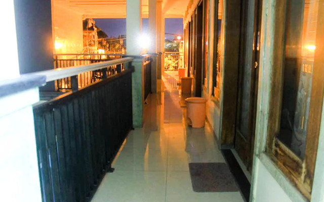 Agus Guest house Sunset Road